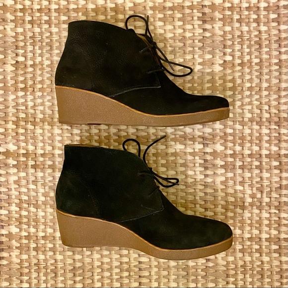 🎉🍀 LUCKY BRAND Junes suede wedge booties - Picture 3 of 10